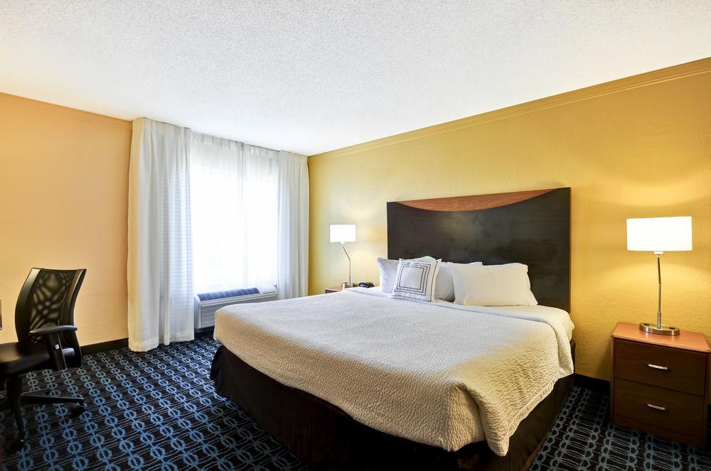 סמירנה Fairfield Inn & Suites By Marriott Atlanta Vinings/Galleria מראה חיצוני תמונה