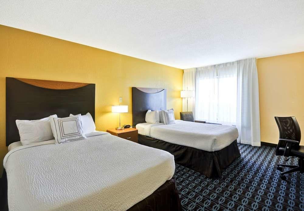 סמירנה Fairfield Inn & Suites By Marriott Atlanta Vinings/Galleria מראה חיצוני תמונה
