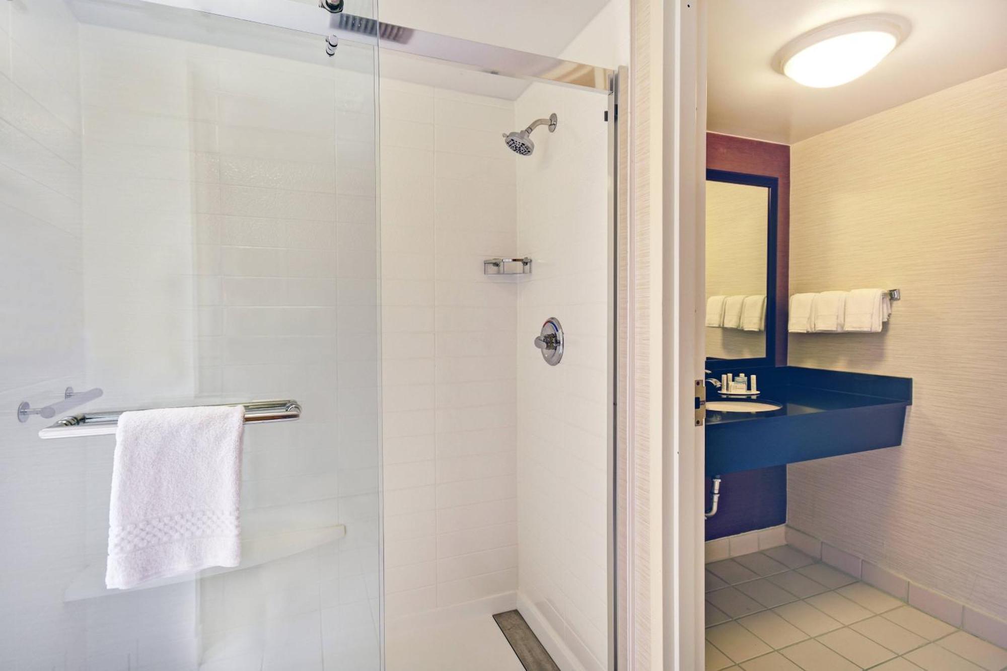 סמירנה Fairfield Inn & Suites By Marriott Atlanta Vinings/Galleria מראה חיצוני תמונה