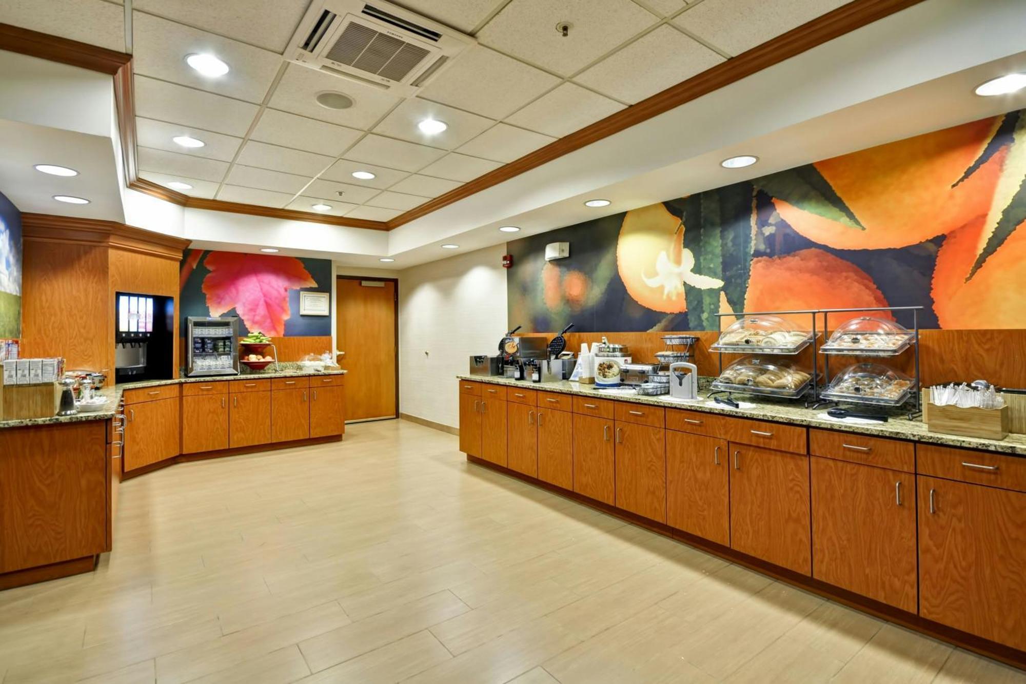 סמירנה Fairfield Inn & Suites By Marriott Atlanta Vinings/Galleria מראה חיצוני תמונה