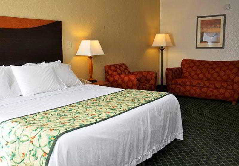 סמירנה Fairfield Inn & Suites By Marriott Atlanta Vinings/Galleria מראה חיצוני תמונה